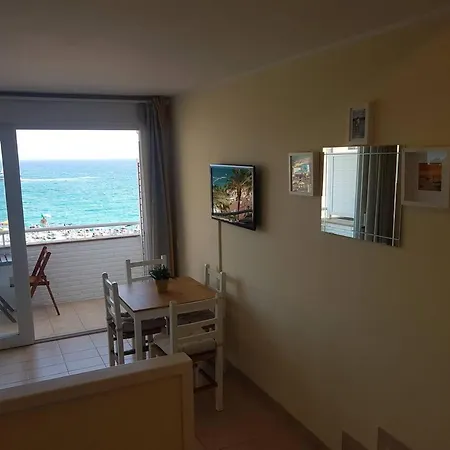One Bedroom With Terrace And Wifi At 2 Km Away From The Beach * Lloret de Mar