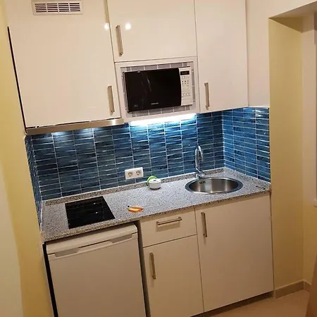 One Bedroom With Terrace And Wifi At 2 Km Away From The Beach Апартаменты