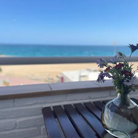 One Bedroom With Terrace And Wifi At 2 Km Away From The Beach *