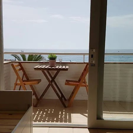 One Bedroom With Terrace And Wifi At 2 Km Away From The Beach