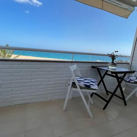 One Bedroom With Terrace And Wifi At 2 Km Away From The Beach Льорет-де-Мар