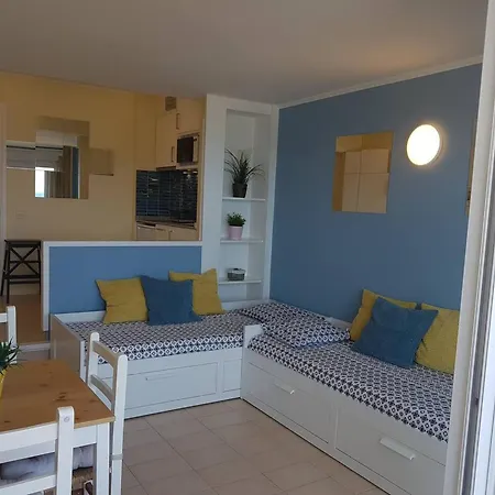 One Bedroom With Terrace And Wifi At 2 Km Away From The Beach