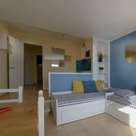 One Bedroom With Terrace And Wifi At 2 Km Away From The Beach Apartment Lloret de Mar