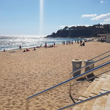 Apartment One Bedroom With Terrace And Wifi At 2 Km Away From The Beach *