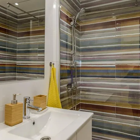 One Bedroom With Terrace And Wifi At 2 Km Away From The Beach