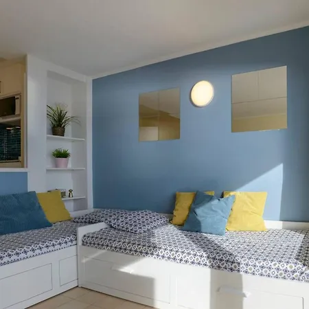 One Bedroom With Terrace And Wifi At 2 Km Away From The Beach