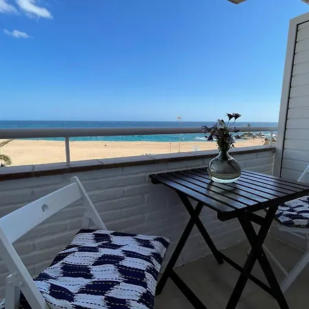 One Bedroom With Terrace And Wifi At 2 Km Away From The Beach Apartment *